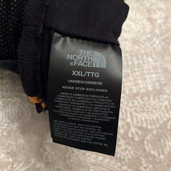 Brand New The North Face Denali ETip Touchscreen Gloves Zippered Black Plaid - Picture 11 of 13